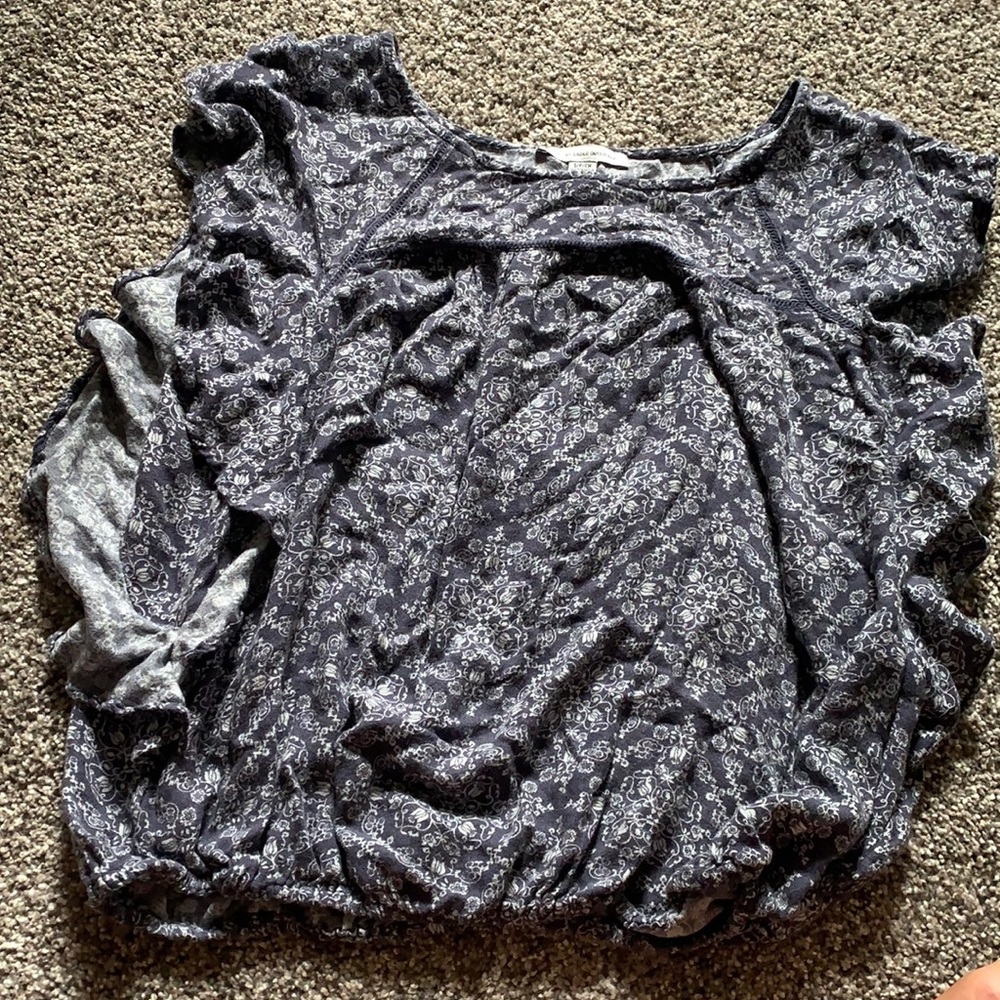 Blue patterned American Eagle blouse